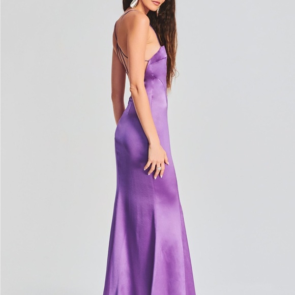 NWT RETROFETE Lucinda Orchid 90s Satin Square Neck Sleeveless Open Back Gown XS - Picture 2 of 7
